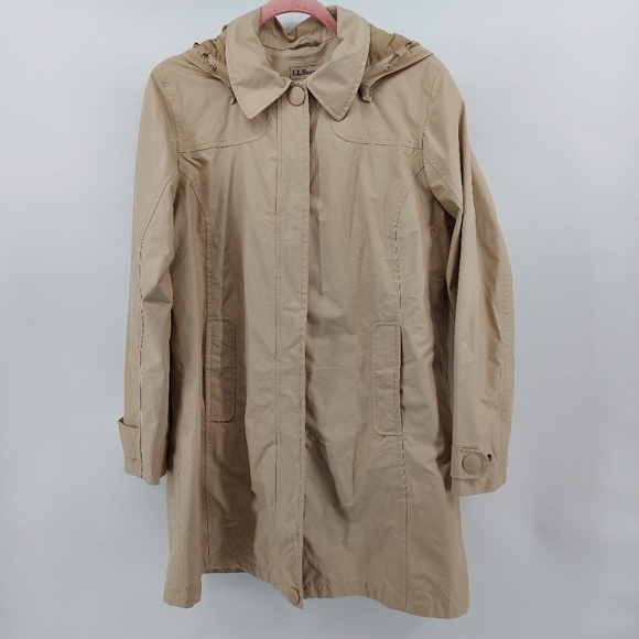 L.L.Bean rain jacket with removable hood - Picture 1 of 6